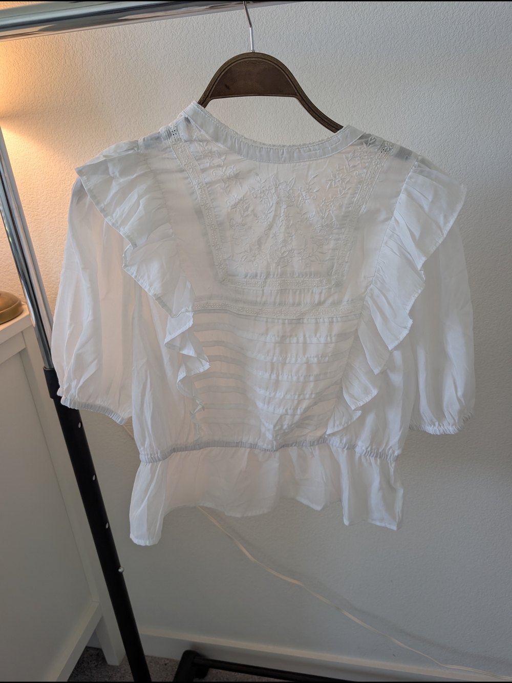 H&M White Ruffle Embroidered Peasant Blouse